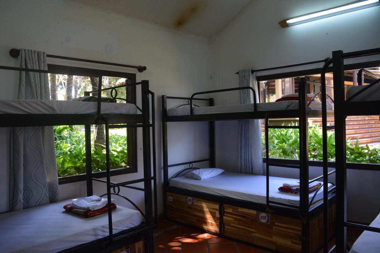 Longson Muine Backpacker Paradise Hotel Mui Ne Bagian luar foto